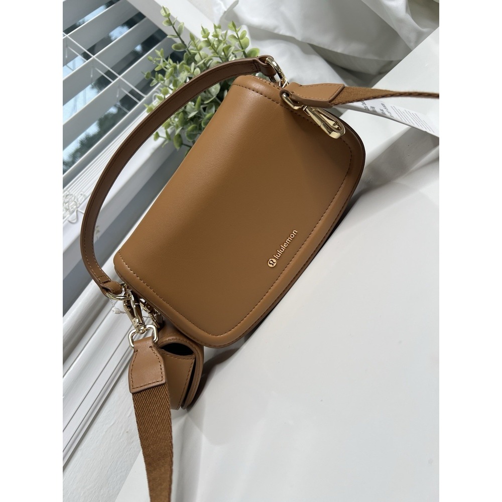 Lululemon Cactus Leather Mini Shoulder Crossbody Bag Chestnut Brown Purse Pocket